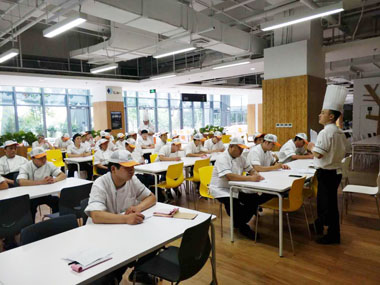 聯(lián)想餐廳開(kāi)展安全教育培訓(xùn) 聯(lián)想餐廳開(kāi)展安全教育培訓(xùn)