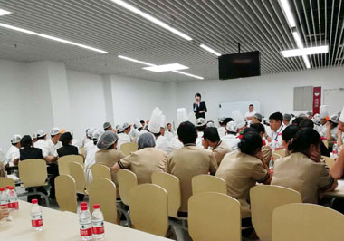 百度餐廳開(kāi)展安全教育培訓(xùn) 百度餐廳開(kāi)展安全教育培訓(xùn)