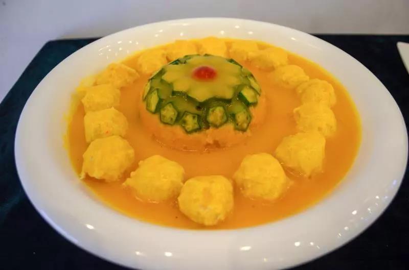 金汁丸子燉秋葵 金汁丸子燉秋葵