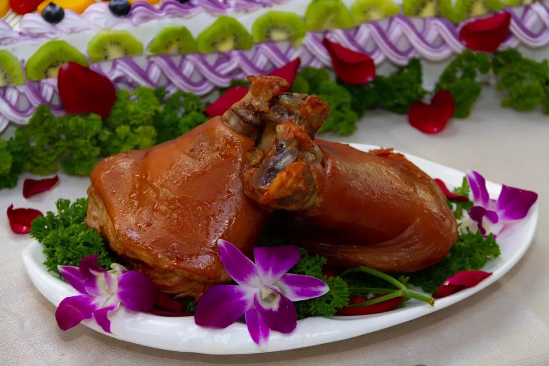 滿是膠原蛋白的&ldquo;大豬蹄子&rdquo;